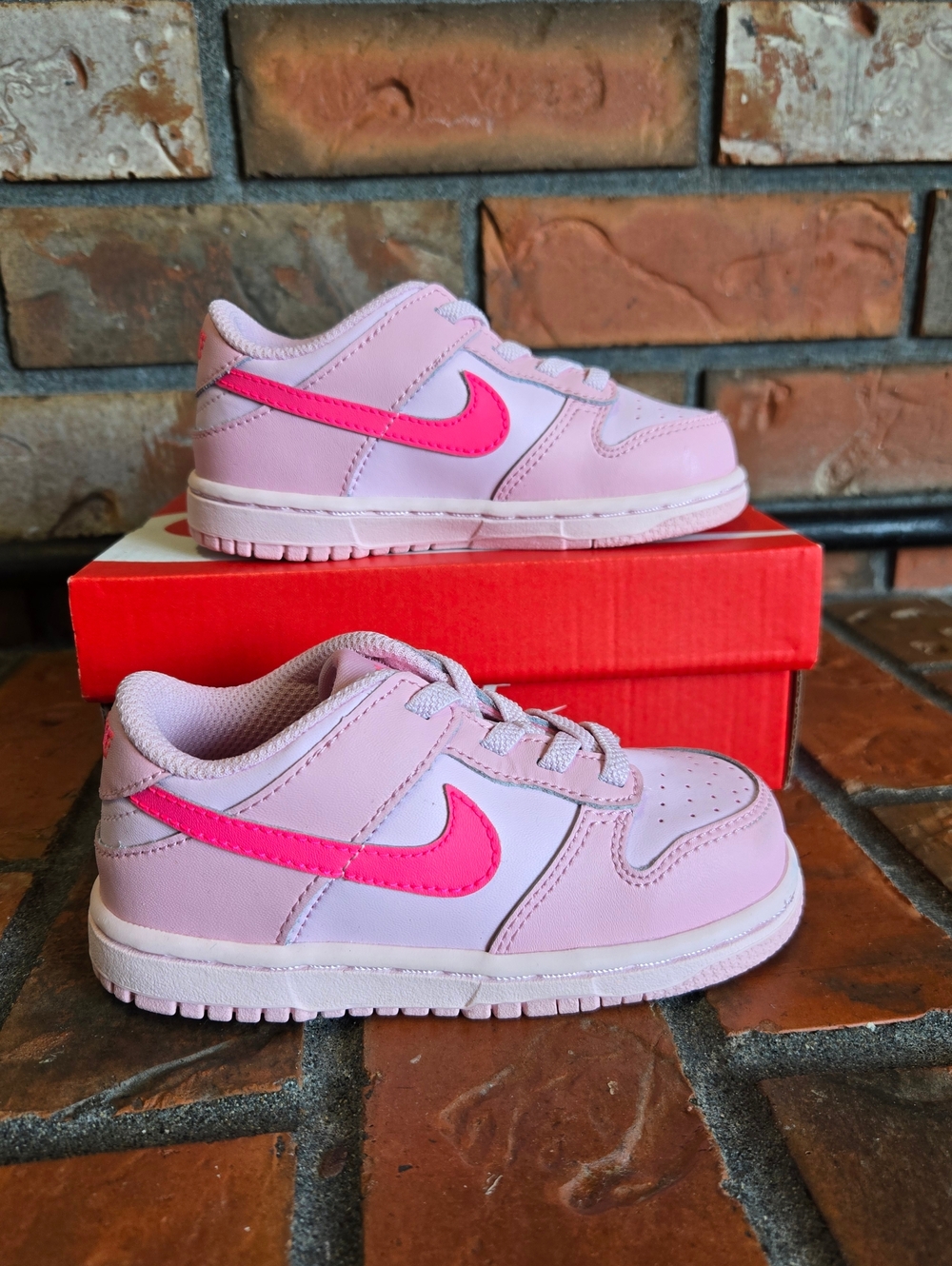 Nike Dunk Tripple Pink